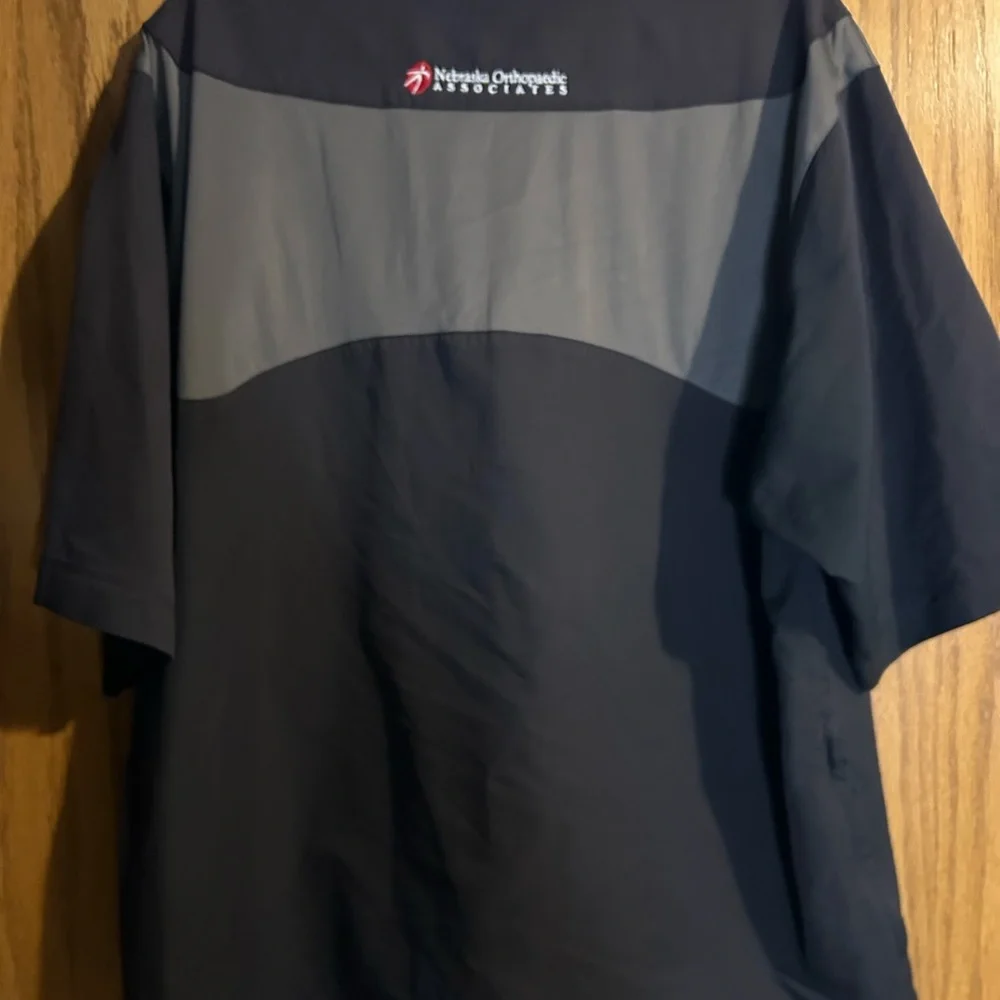 Nike Golf Men’s XL Black short sleeve 1/4 zip windbreaker pullover jacket